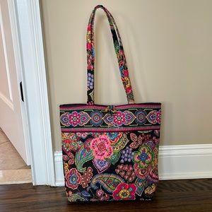 Vera Bradley tote black with floral print
